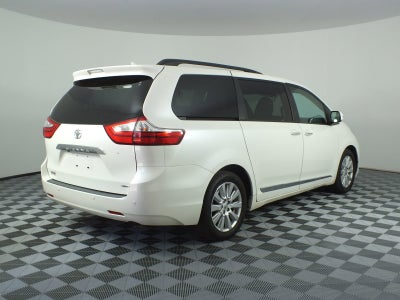 2017 Toyota Sienna Limited Premium *CLEAN CARFAX!*