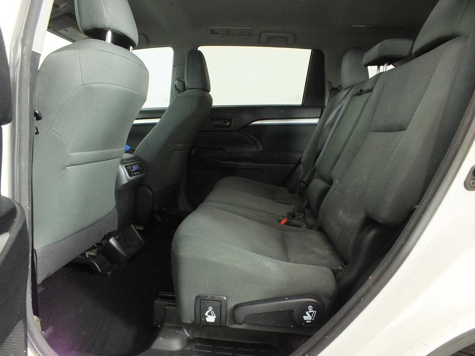 2018 Toyota Highlander LE *CLEAN CARFAX*