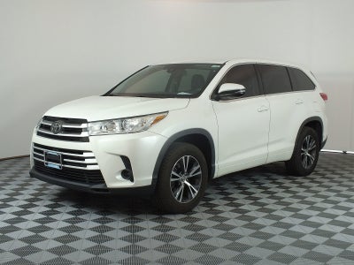 2018 Toyota Highlander LE *CLEAN CARFAX*