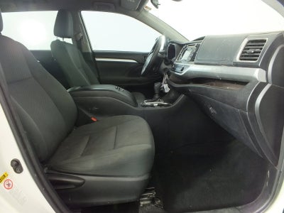 2018 Toyota Highlander LE *CLEAN CARFAX*