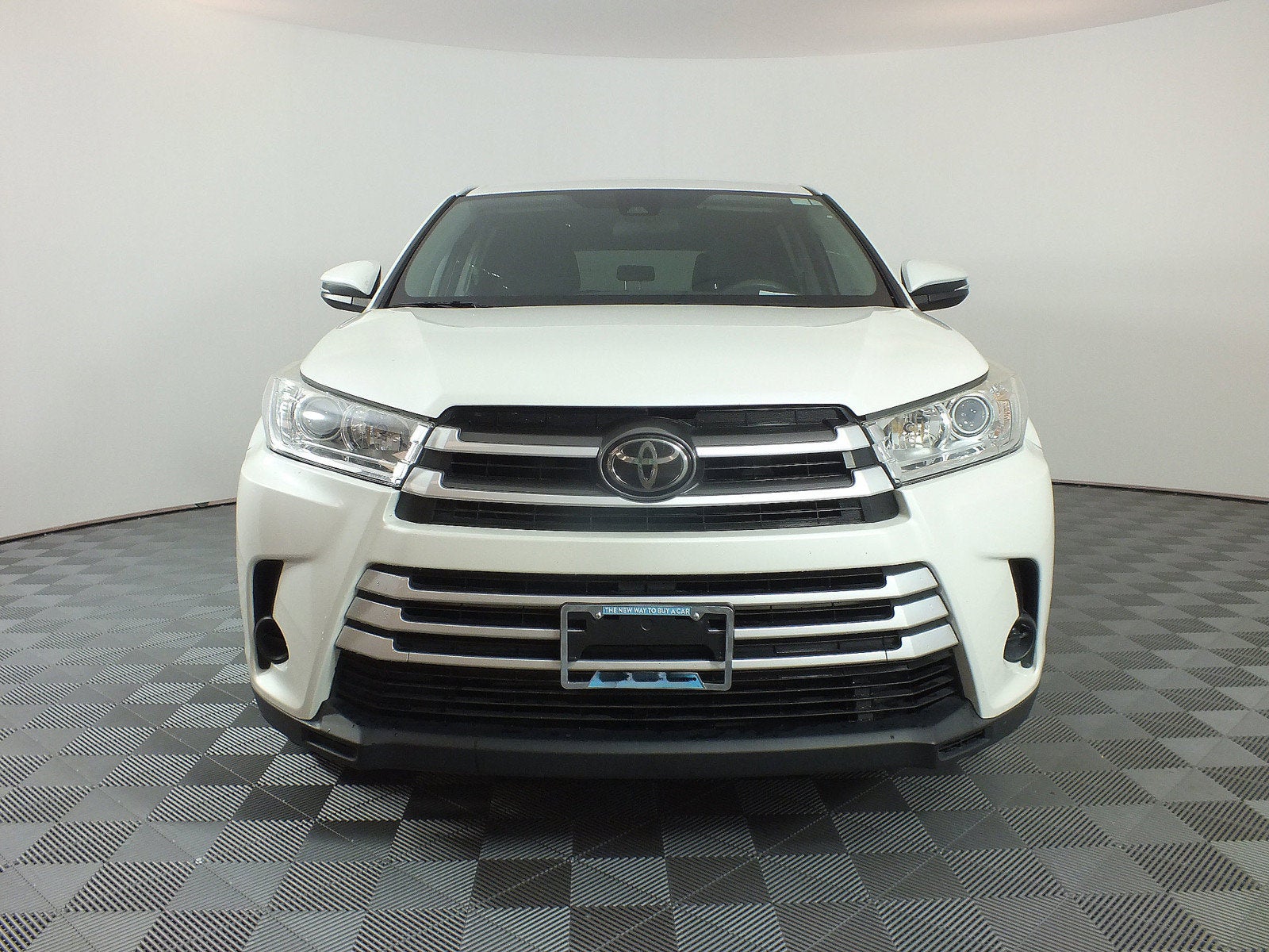 2018 Toyota Highlander LE *CLEAN CARFAX*