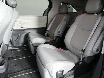2022 Toyota Sienna Limited FWD *1-OWNER, CLEAN CARFAX!*