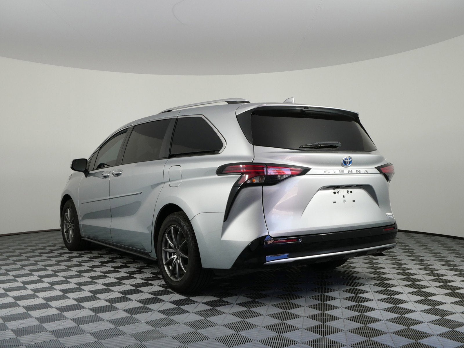 2022 Toyota Sienna Limited FWD *1-OWNER, CLEAN CARFAX!*