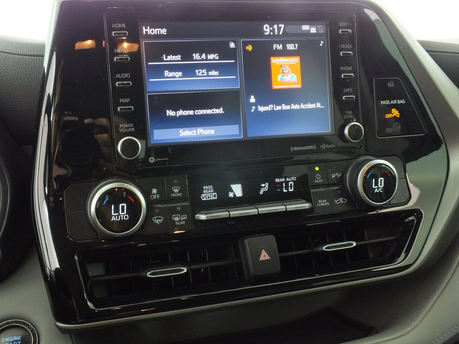 2020 Toyota Highlander LE *RELIABLE DAILY DRIVER!*