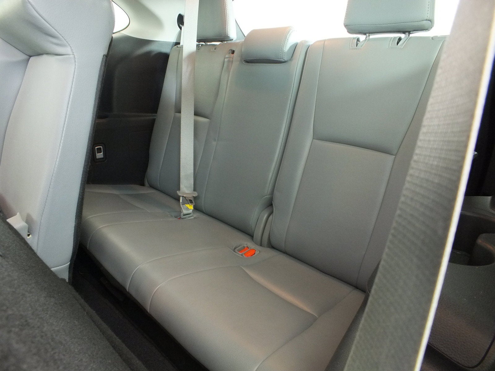 2020 Toyota Highlander LE *RELIABLE DAILY DRIVER!*