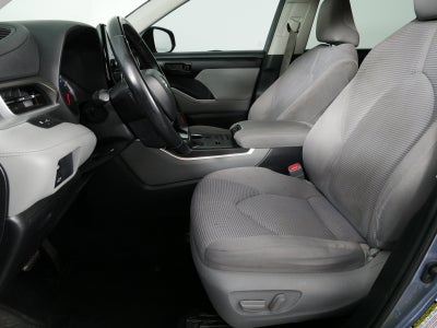 2021 Toyota Highlander LE *RELIABLE DAILY DRIVER!*