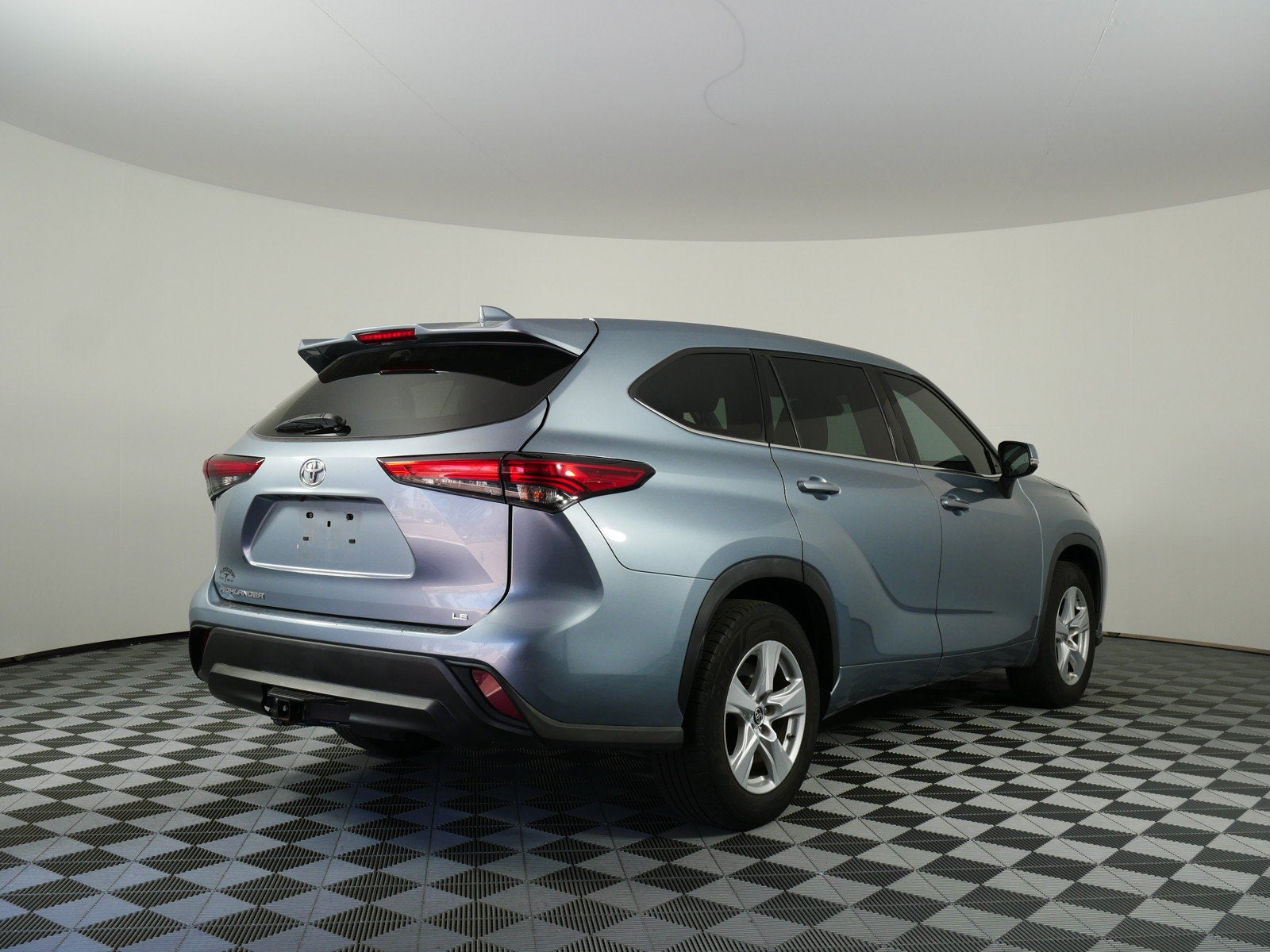 2021 Toyota Highlander LE *RELIABLE DAILY DRIVER!*