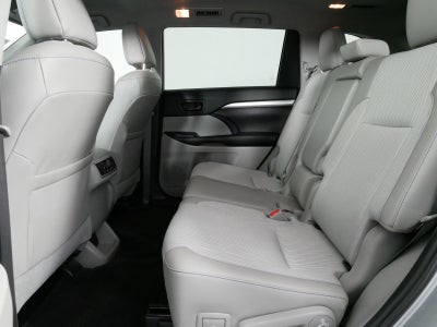 2019 Toyota Highlander LE Plus FWD *CLEAN CARFAX!*