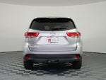 2019 Toyota Highlander LE Plus FWD *CLEAN CARFAX!*