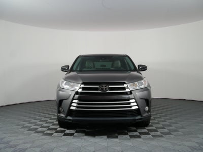 2017 Toyota Highlander LE FWD *CLEAN CARFAX!*