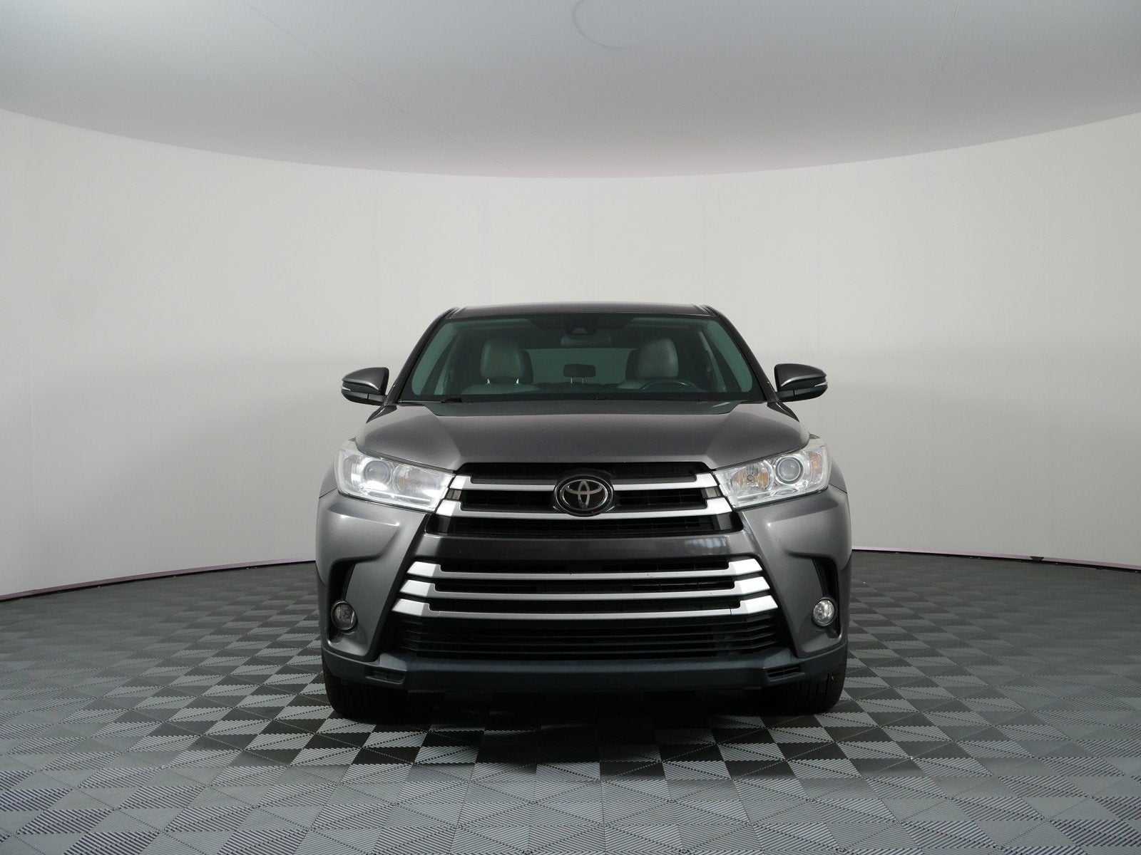 2017 Toyota Highlander LE FWD *CLEAN CARFAX!*