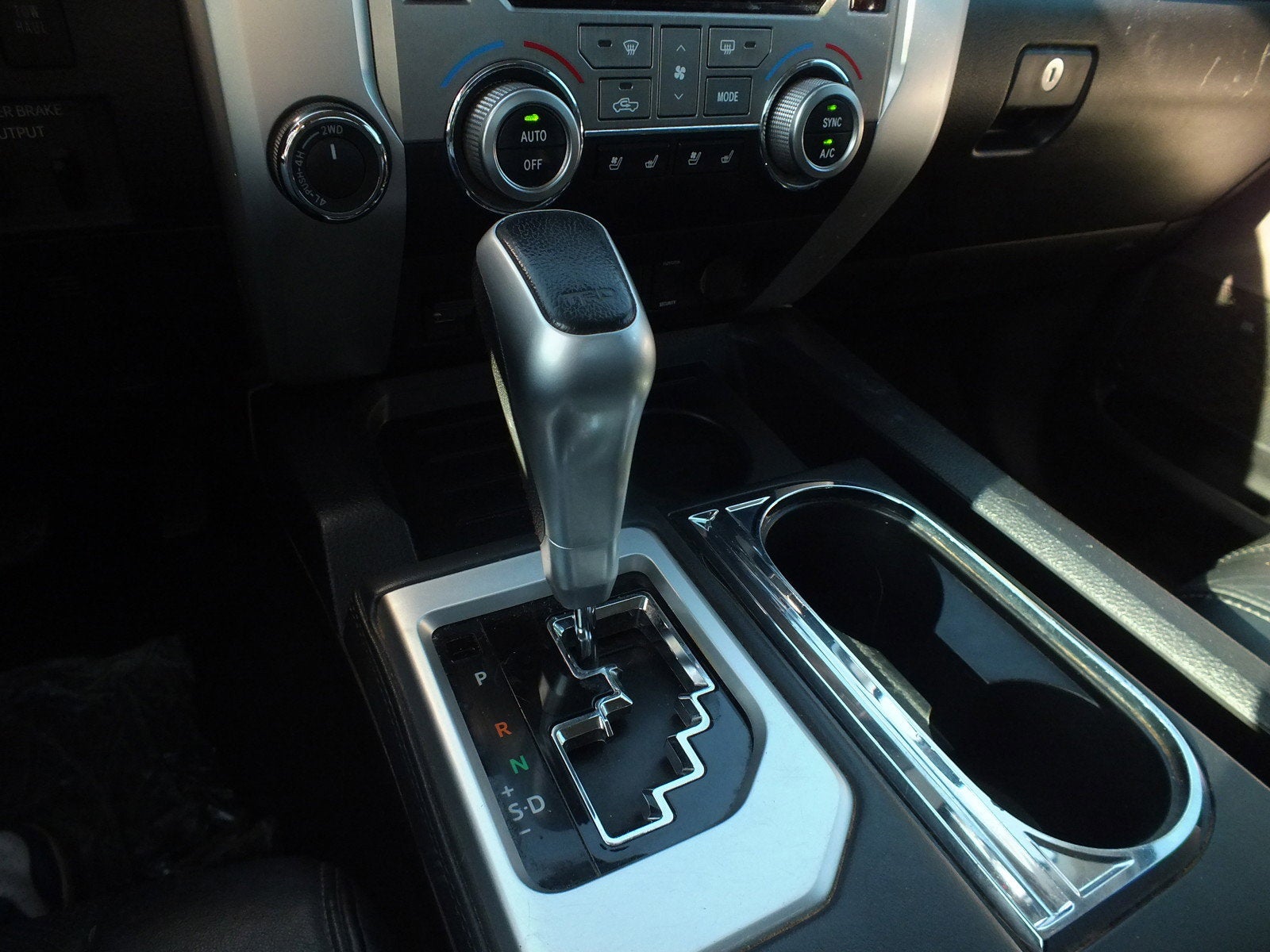 2020 Toyota Tundra Platinum 4WD *1-OWNER*