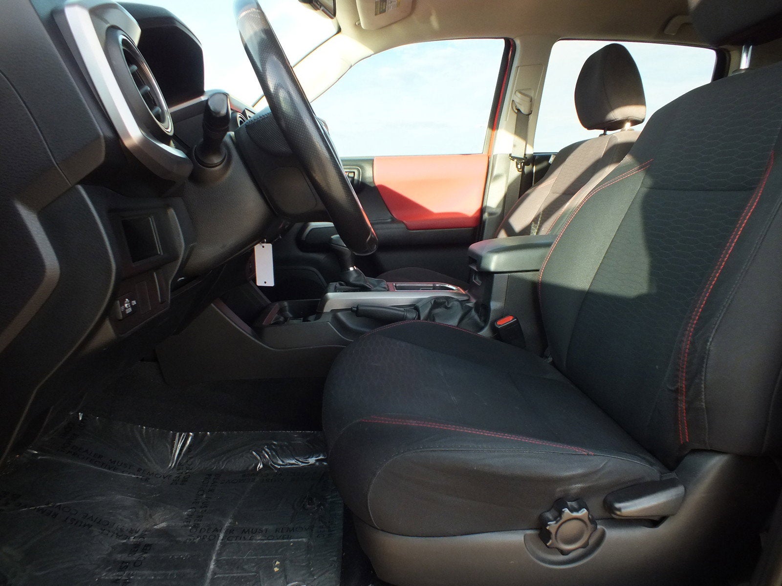 2016 Toyota Tacoma SR5 4X4 *CLEAN CARFAX!*