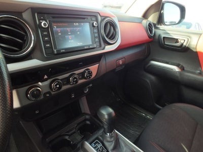 2016 Toyota Tacoma SR5 4X4 *CLEAN CARFAX!*