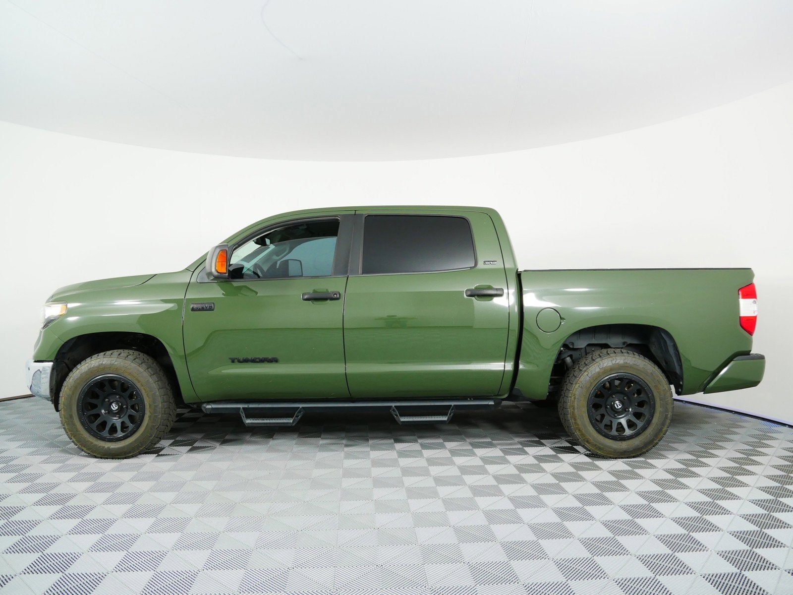 2021 Toyota Tundra SR5 4WD *1-OWNER*