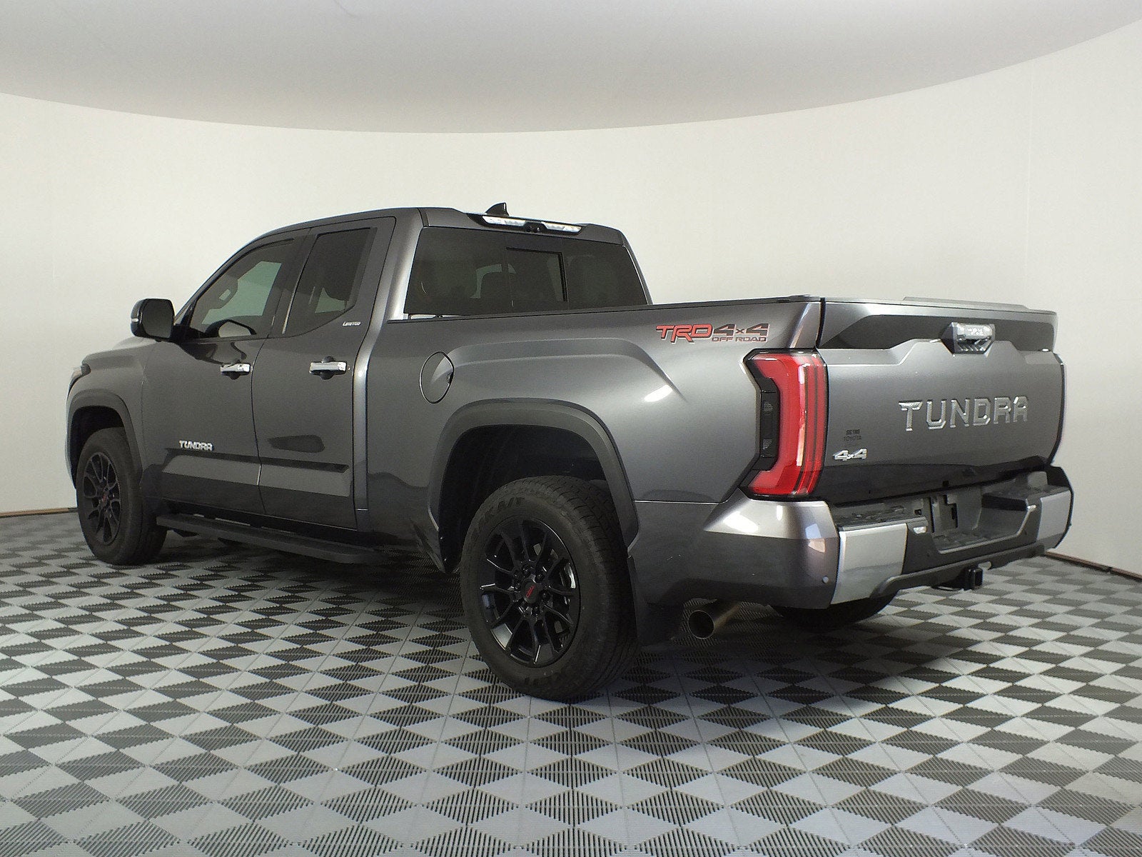 2023 Toyota Tundra Limited 4WD *1-OWNER*