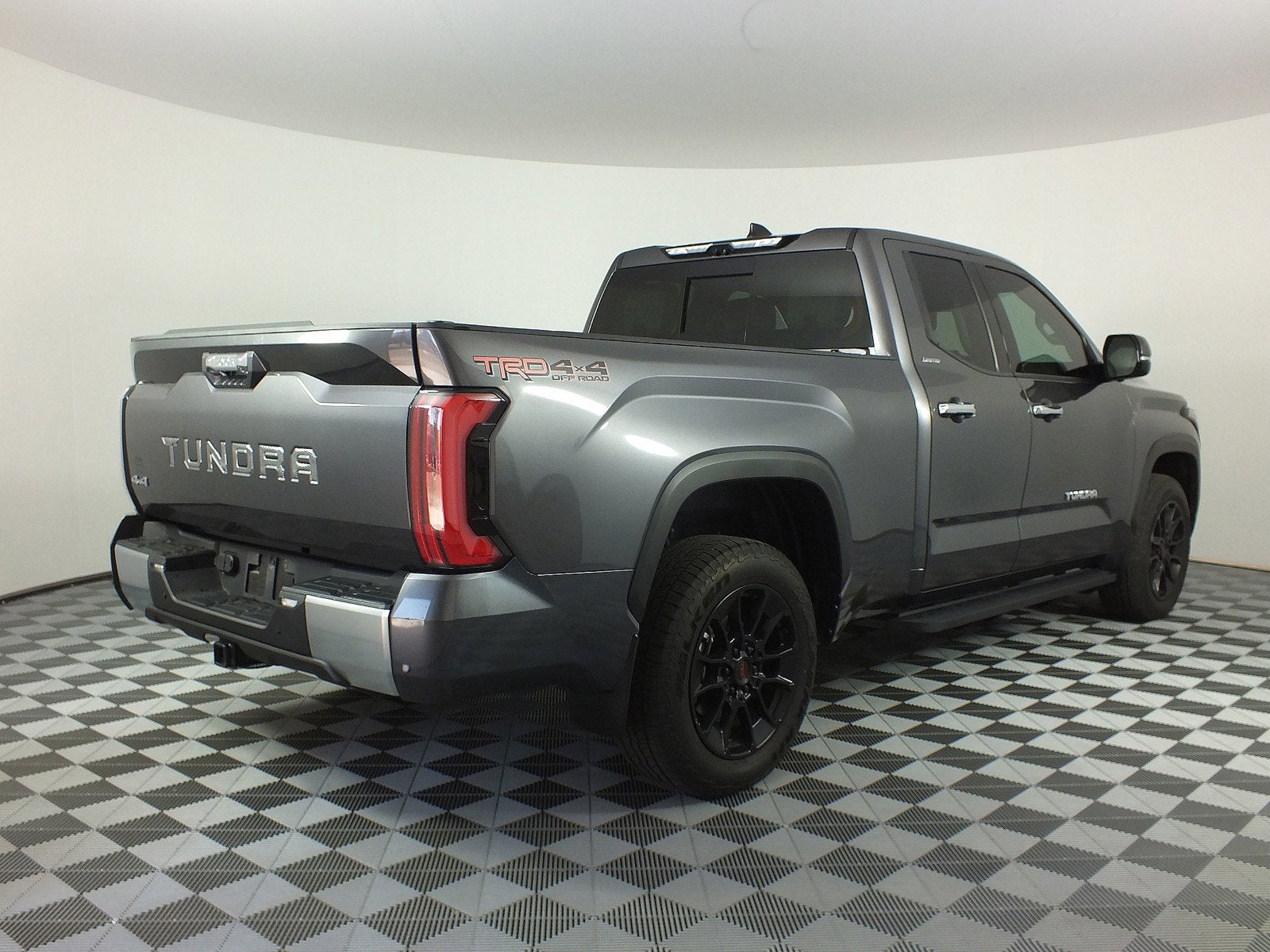 2023 Toyota Tundra Limited 4WD *1-OWNER*