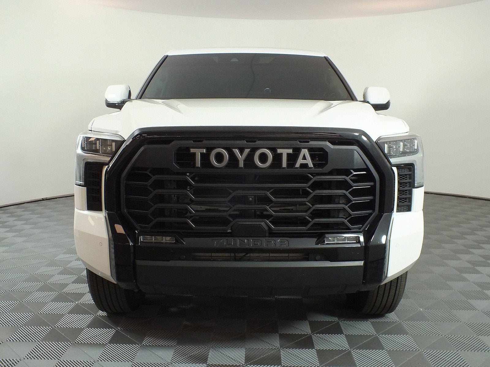 2024 Toyota Tundra Limited 4WD *1-OWNER*