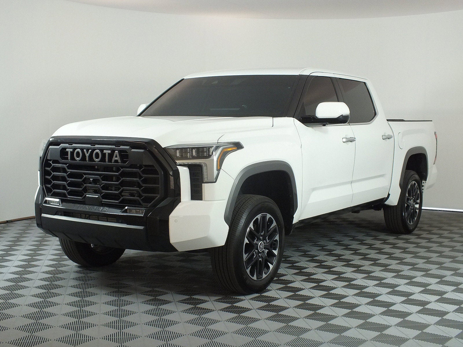 2024 Toyota Tundra Limited 4WD *1-OWNER*