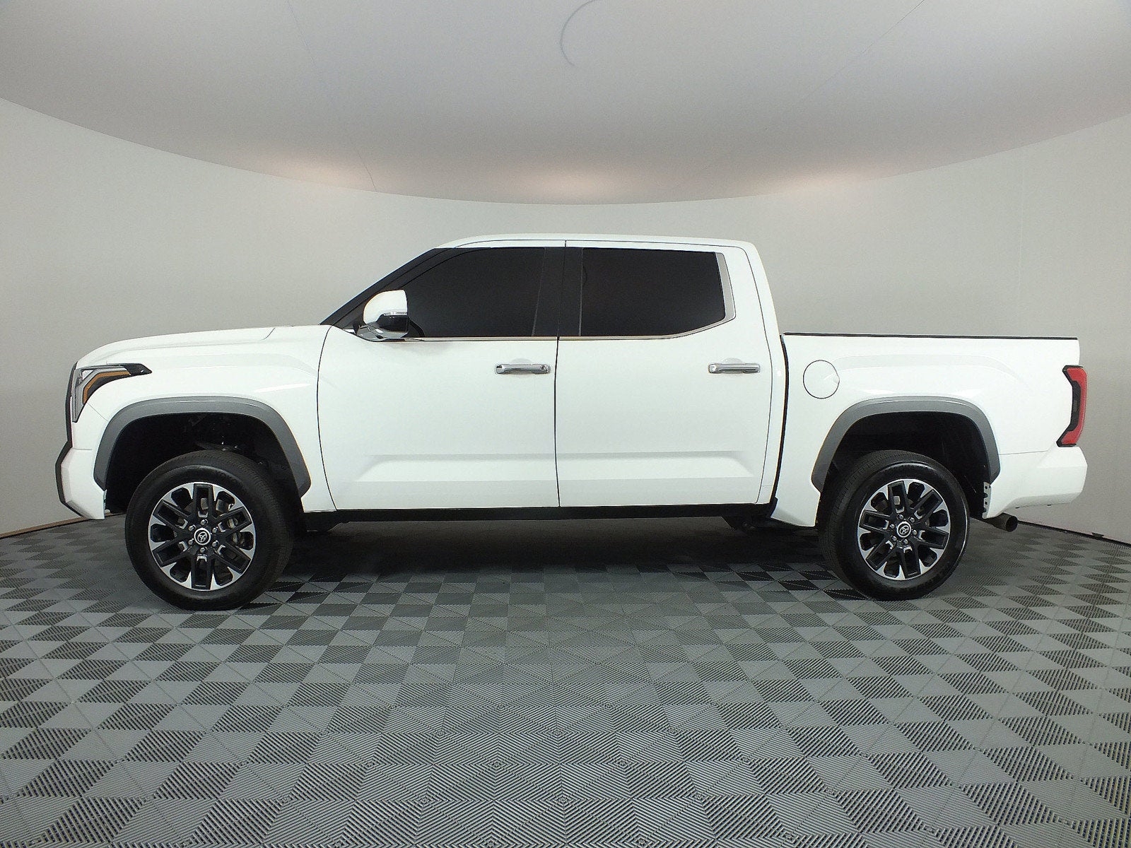 2024 Toyota Tundra Limited 4WD *1-OWNER*