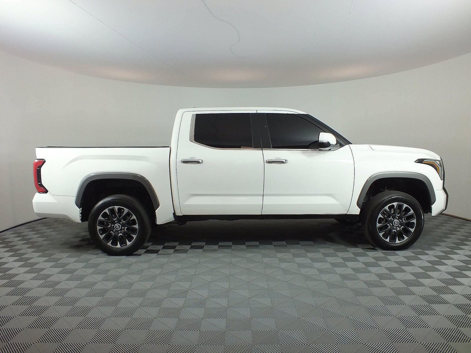 2024 Toyota Tundra Limited 4WD *1-OWNER*