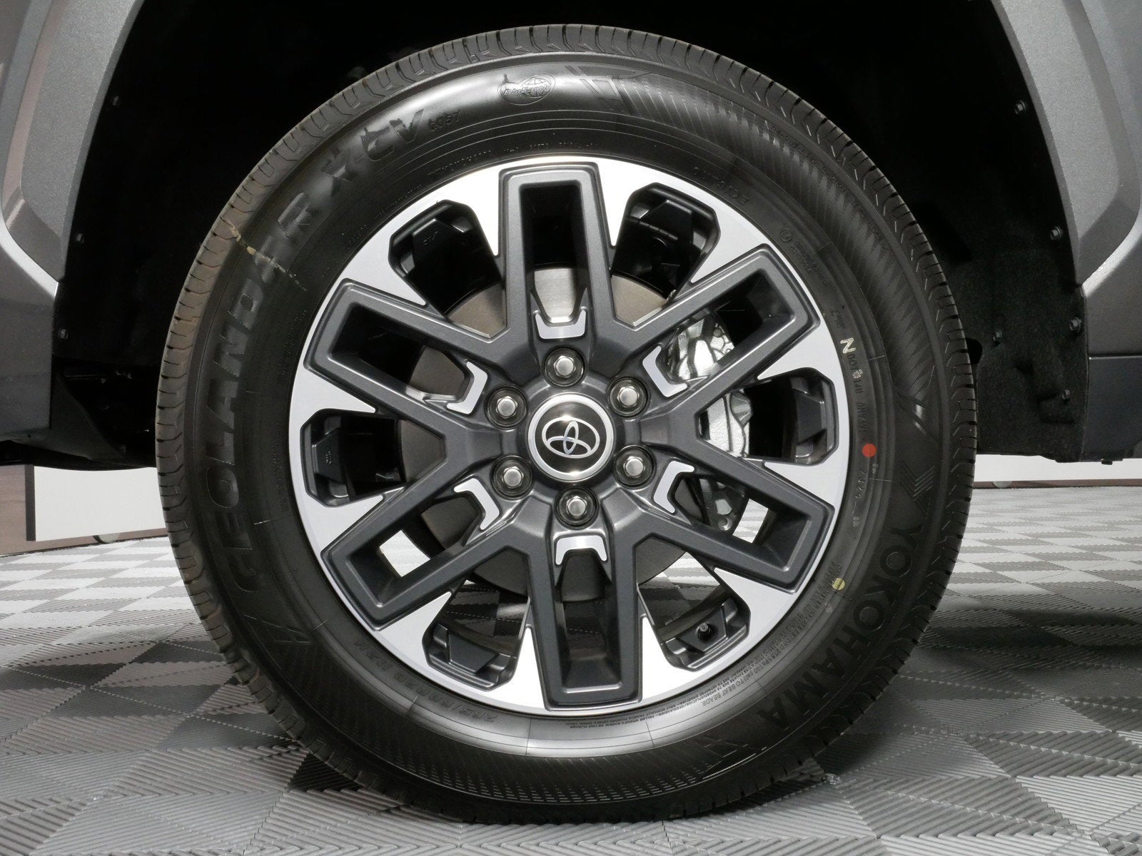 2024 Toyota Tundra Limited 4WD *CLEAN CARFAX!*