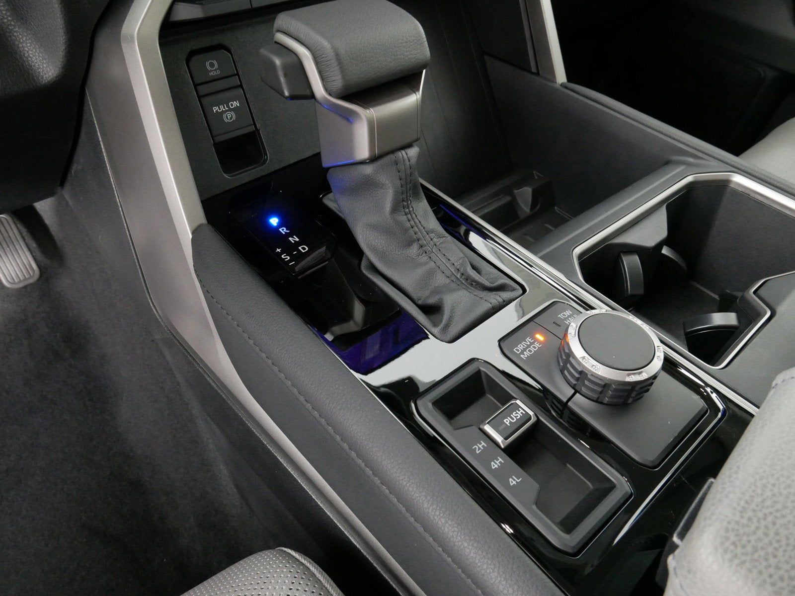 2024 Toyota Tundra Limited 4WD *CLEAN CARFAX!*