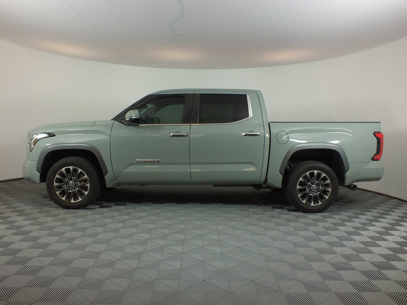 2024 Toyota Tundra Limited 4WD *1-OWNER*