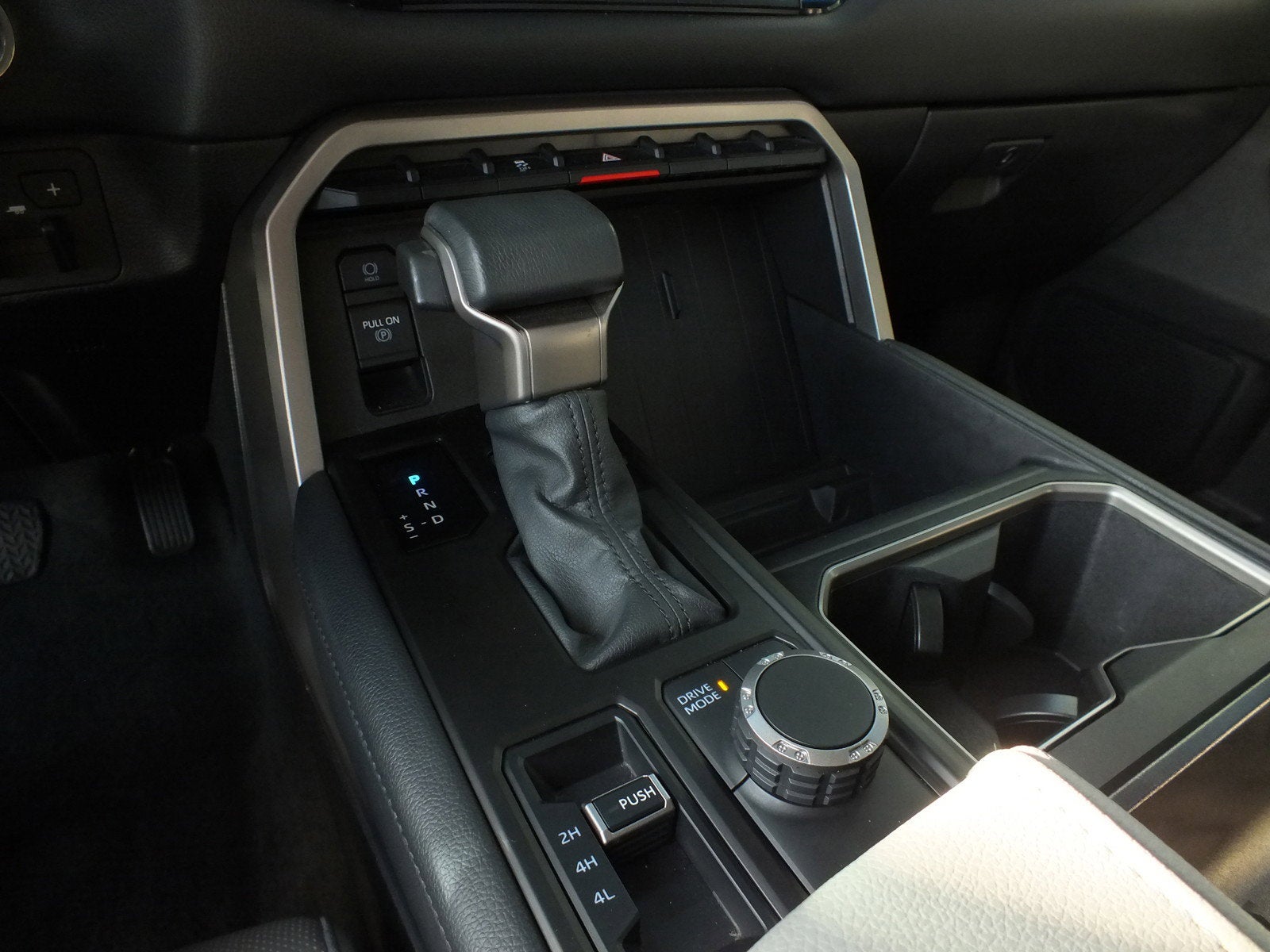 2024 Toyota Tundra Limited 4WD *UNDER 20K MILES*