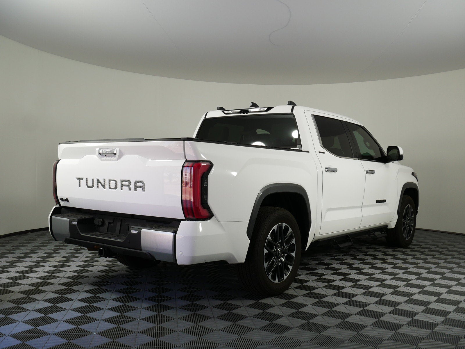 2025 Toyota Tundra Limited 4WD *1-OWNER*