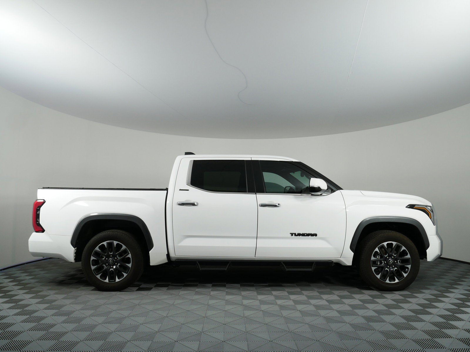2025 Toyota Tundra Limited 4WD *1-OWNER*