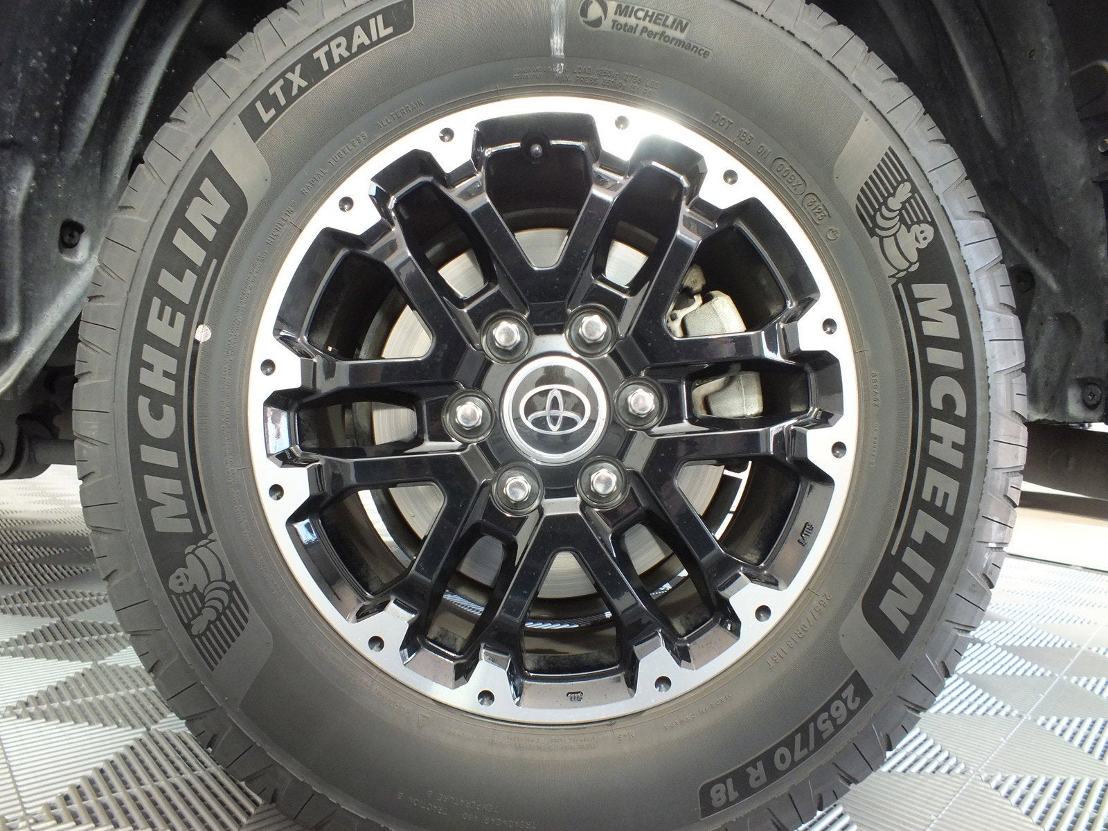 2022 Toyota Tundra SR5 *CLEAN CARFAX!*