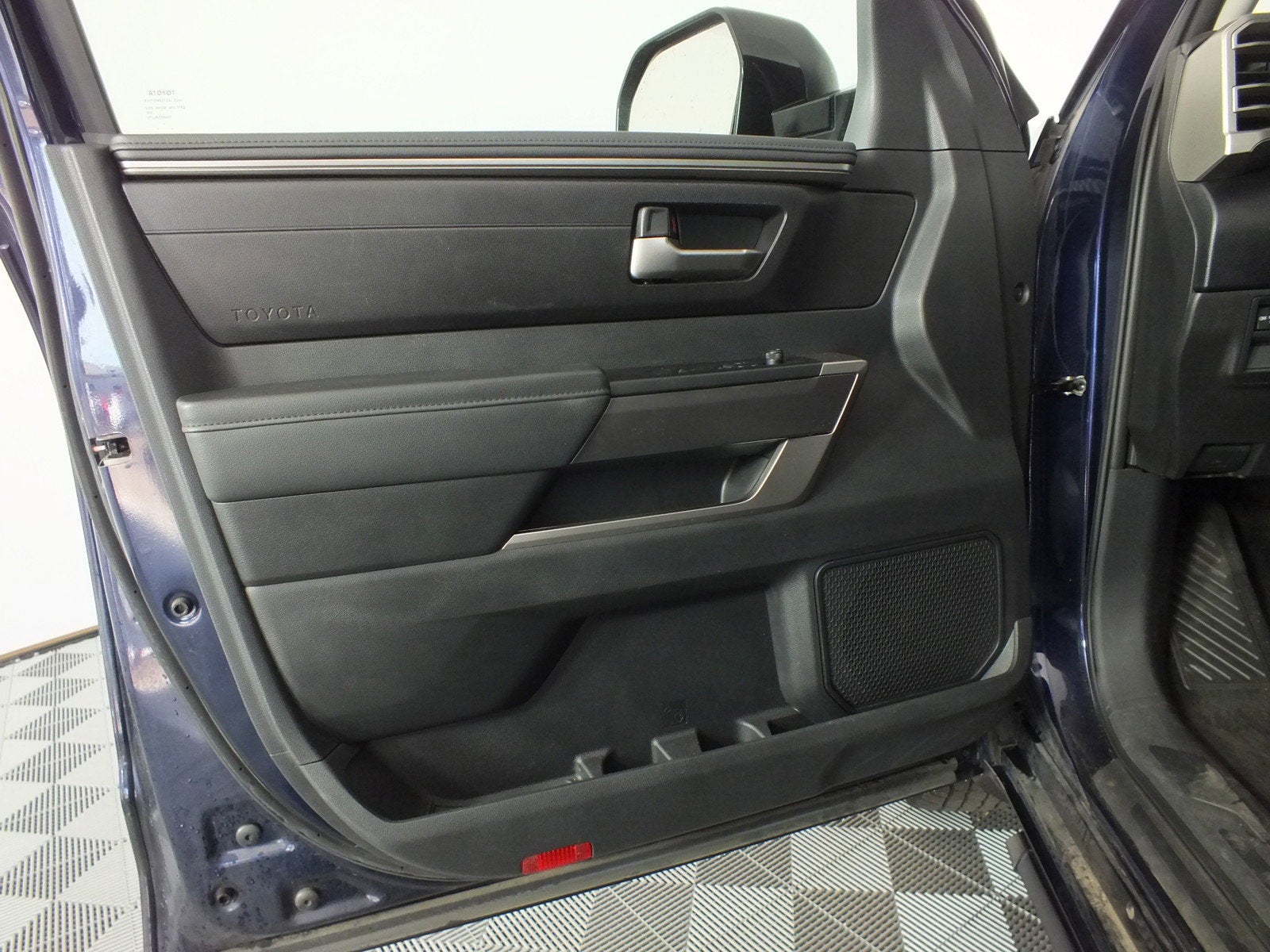 2022 Toyota Tundra SR5 *CLEAN CARFAX!*