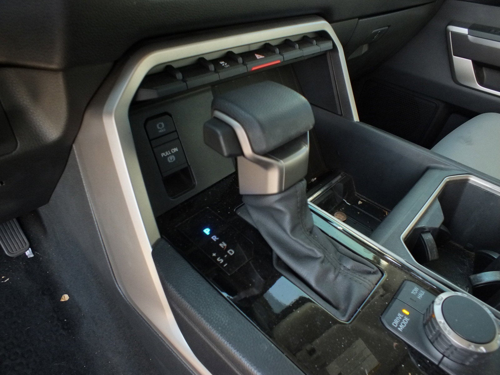 2022 Toyota Tundra 2WD SR5 2WD *1 OWNER, CLEAN CARFAX!*