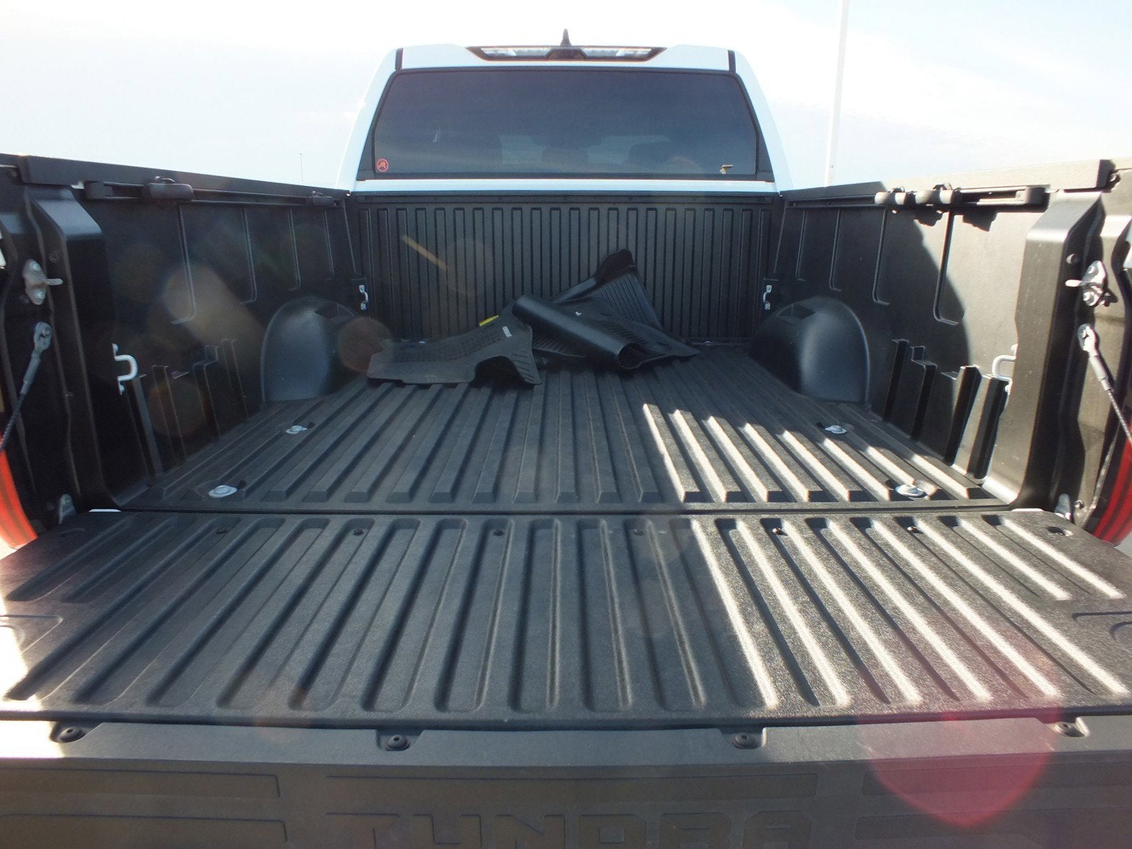 2022 Toyota Tundra 2WD SR5 2WD *1 OWNER, CLEAN CARFAX!*