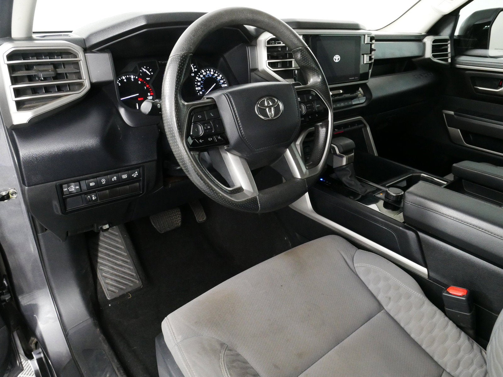 2022 Toyota Tundra SR5 *LOOKS GREAT! CLEAN CARFAX!*