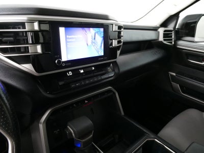 2022 Toyota Tundra SR5 *LOOKS GREAT! CLEAN CARFAX!*
