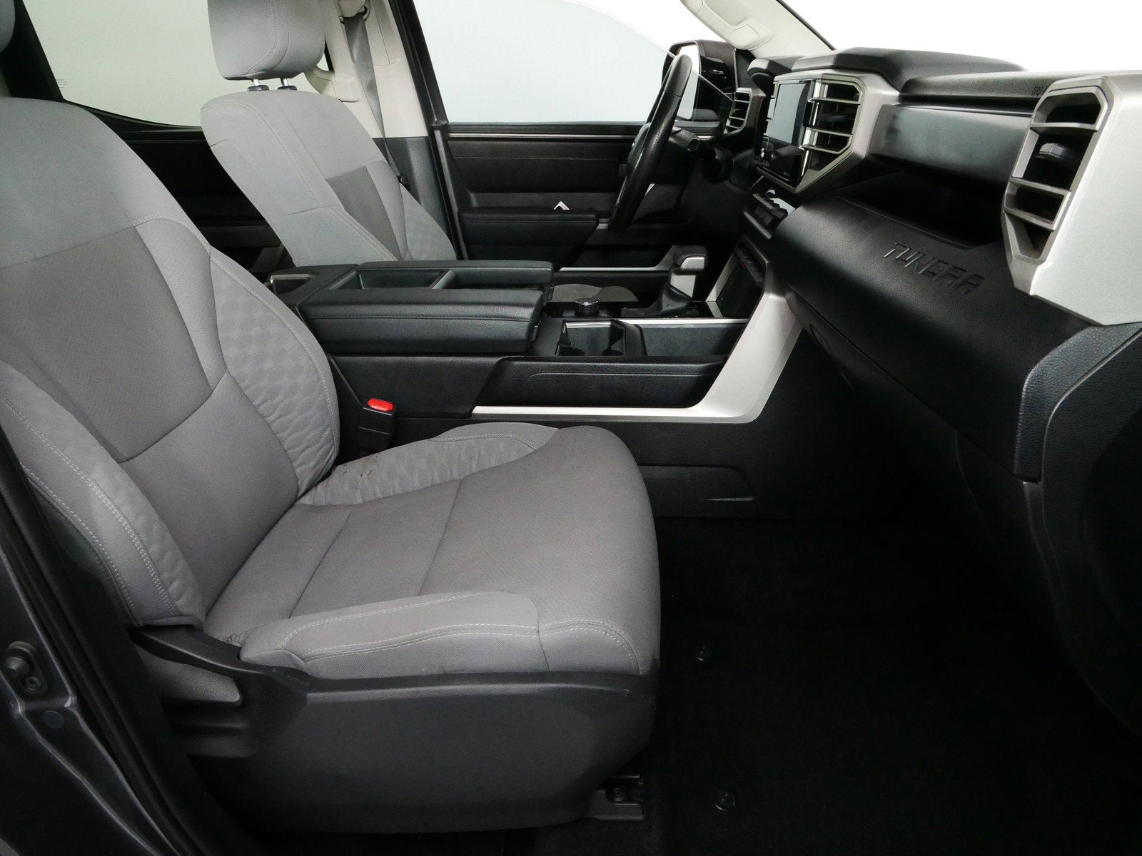 2022 Toyota Tundra SR5 *LOOKS GREAT! CLEAN CARFAX!*