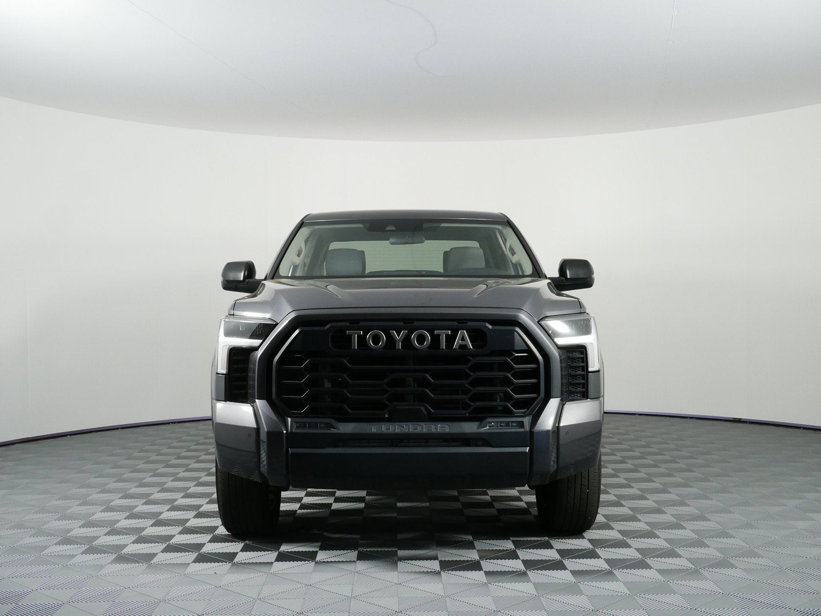 2022 Toyota Tundra SR5 *LOOKS GREAT! CLEAN CARFAX!*