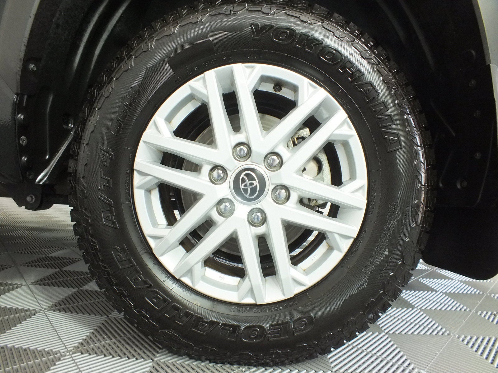 2024 Toyota Tundra SR5 *1-OWNER*