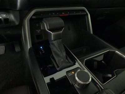 2024 Toyota Tundra SR5 *1-OWNER*