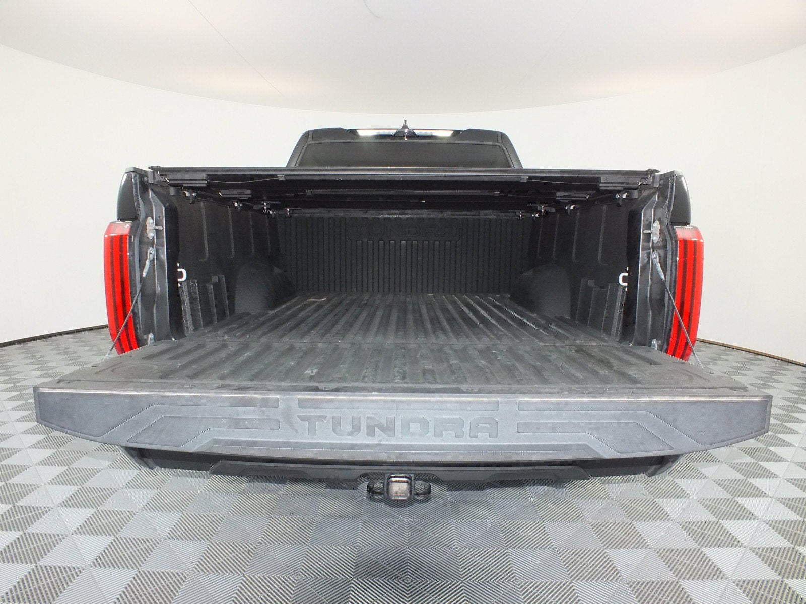 2024 Toyota Tundra SR5 *1-OWNER*