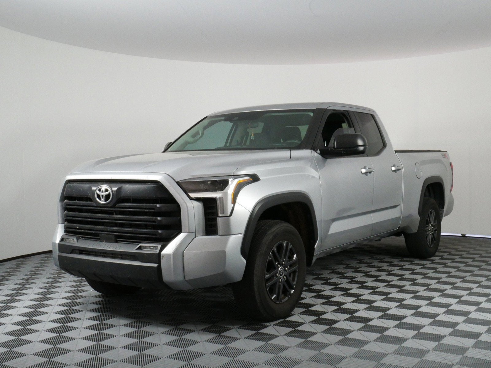 2024 Toyota Tundra SR5 4WD *1-OWNER*