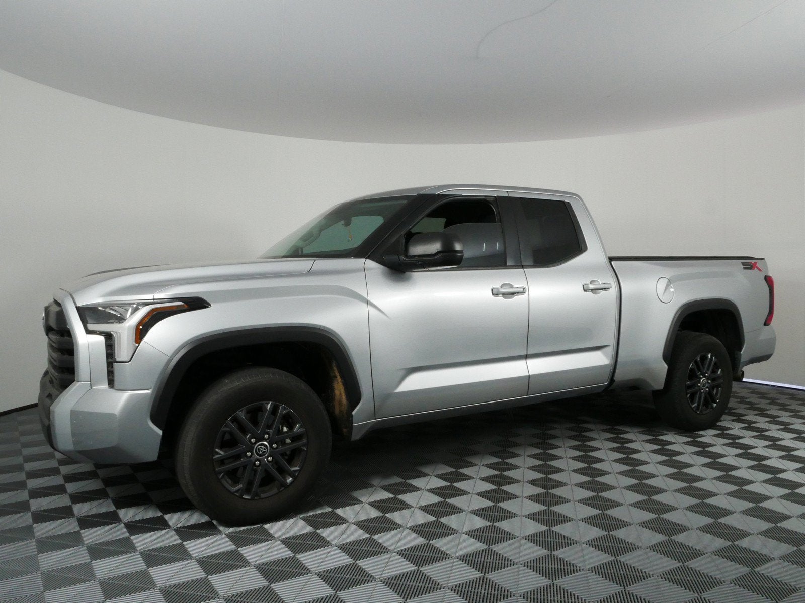 2024 Toyota Tundra SR5 4WD *1-OWNER*