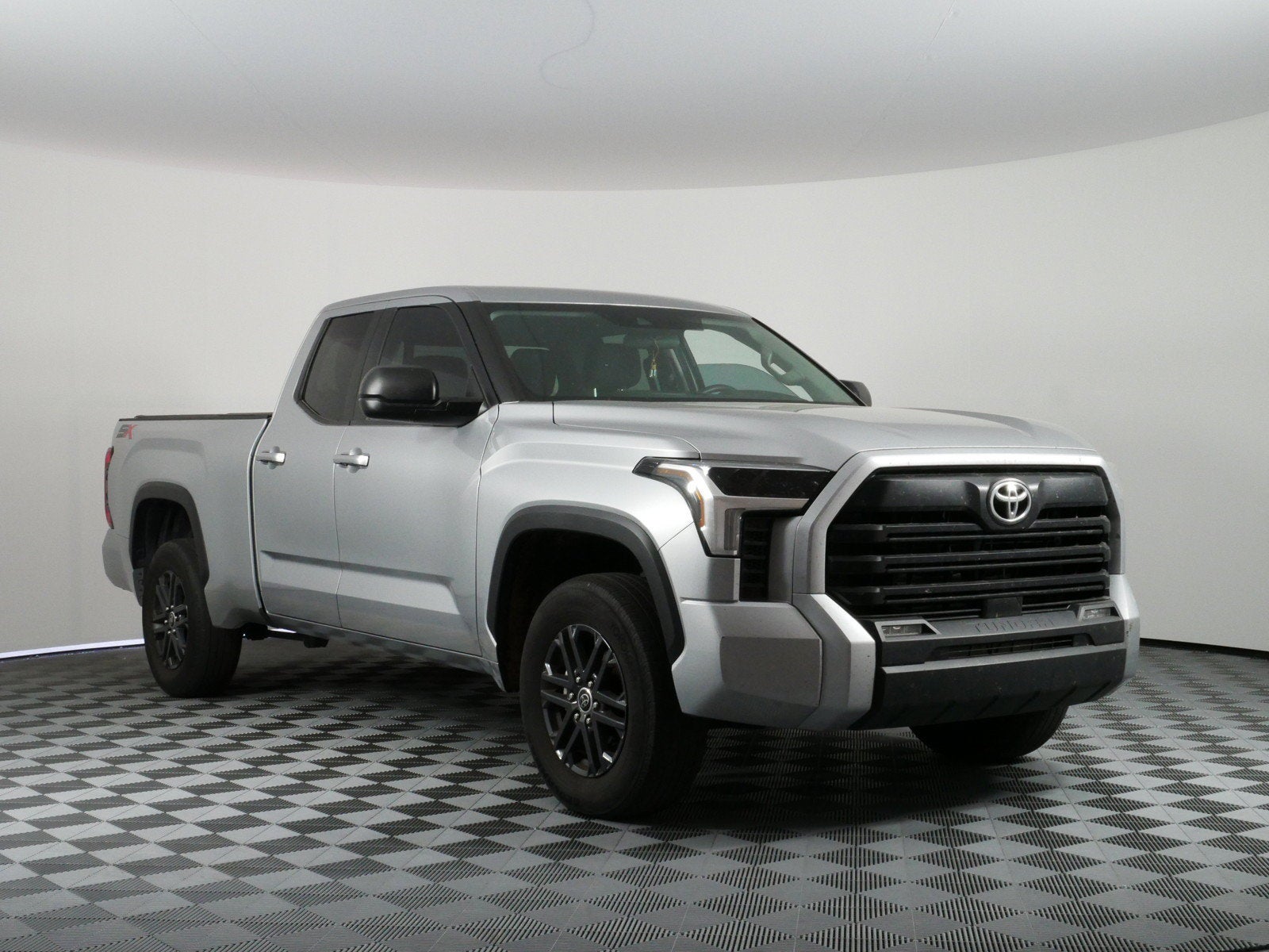 2024 Toyota Tundra SR5 4WD *1-OWNER*