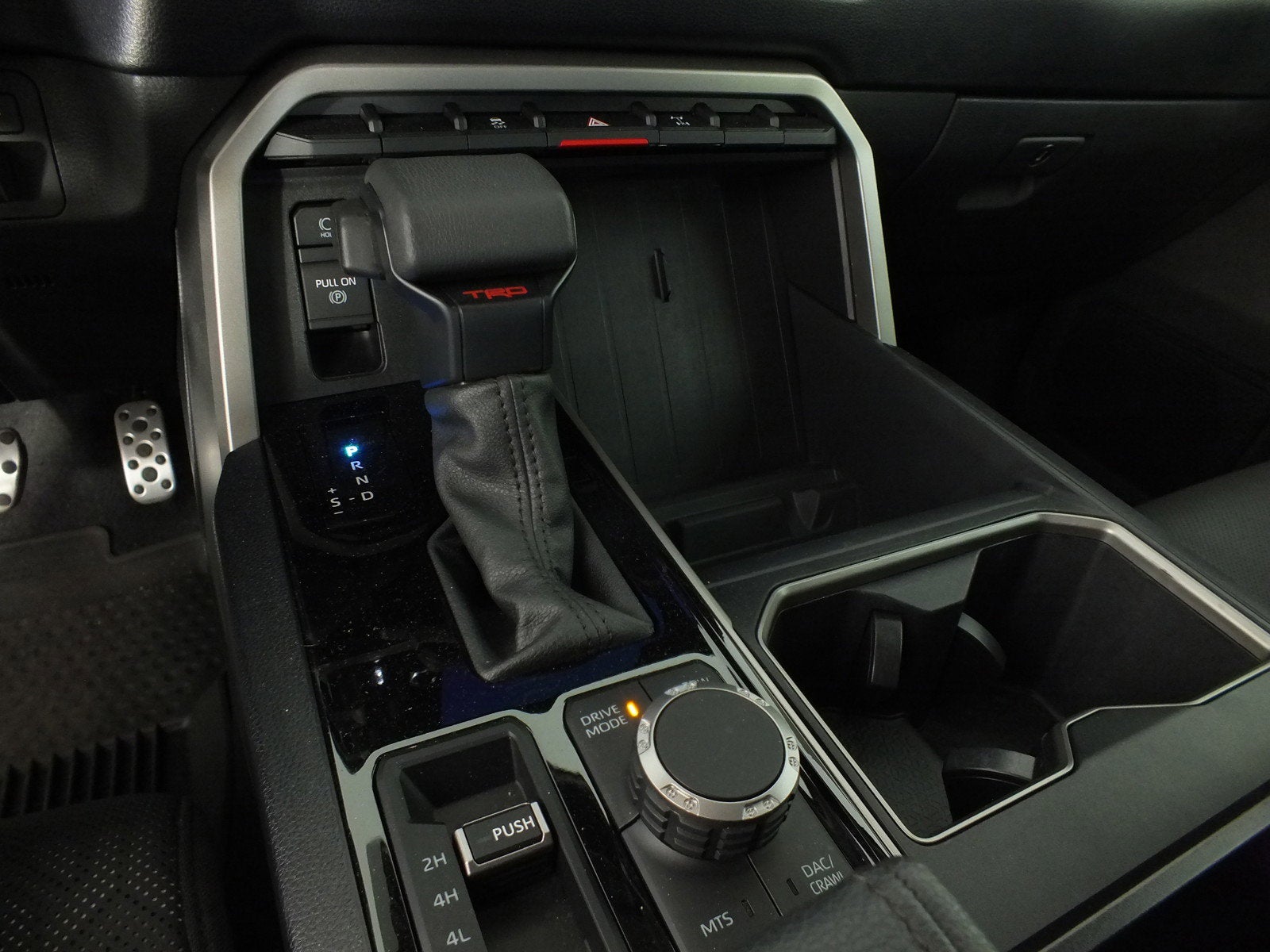 2022 Toyota Tundra SR5 4WD *1-OWNER! TRD OFF-RD PREMIUM PKG.*