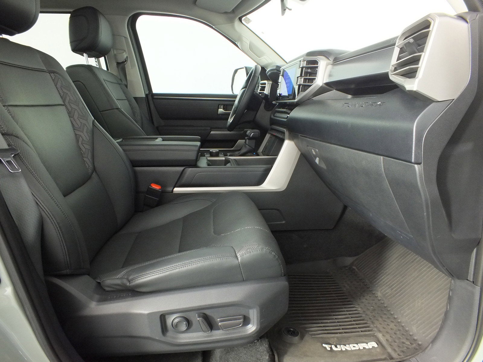 2022 Toyota Tundra SR5 4WD *1-OWNER! TRD OFF-RD PREMIUM PKG.*