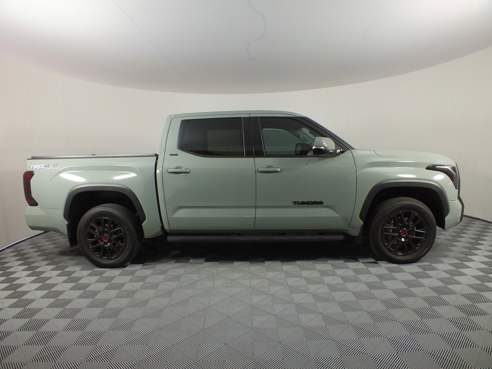2022 Toyota Tundra SR5 4WD *1-OWNER! TRD OFF-RD PREMIUM PKG.*