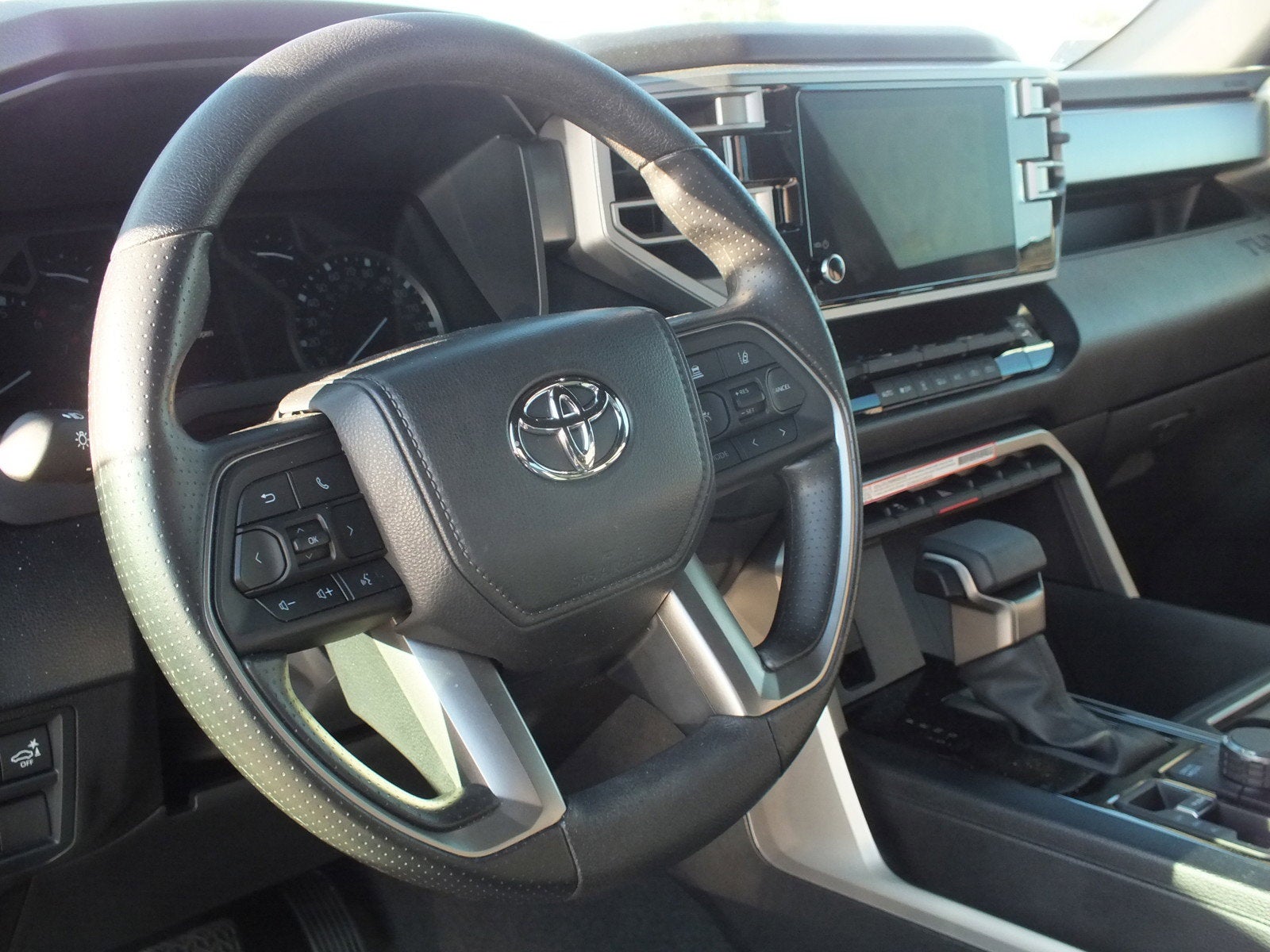 2025 Toyota Tundra SR5 4WD *1-OWNER*