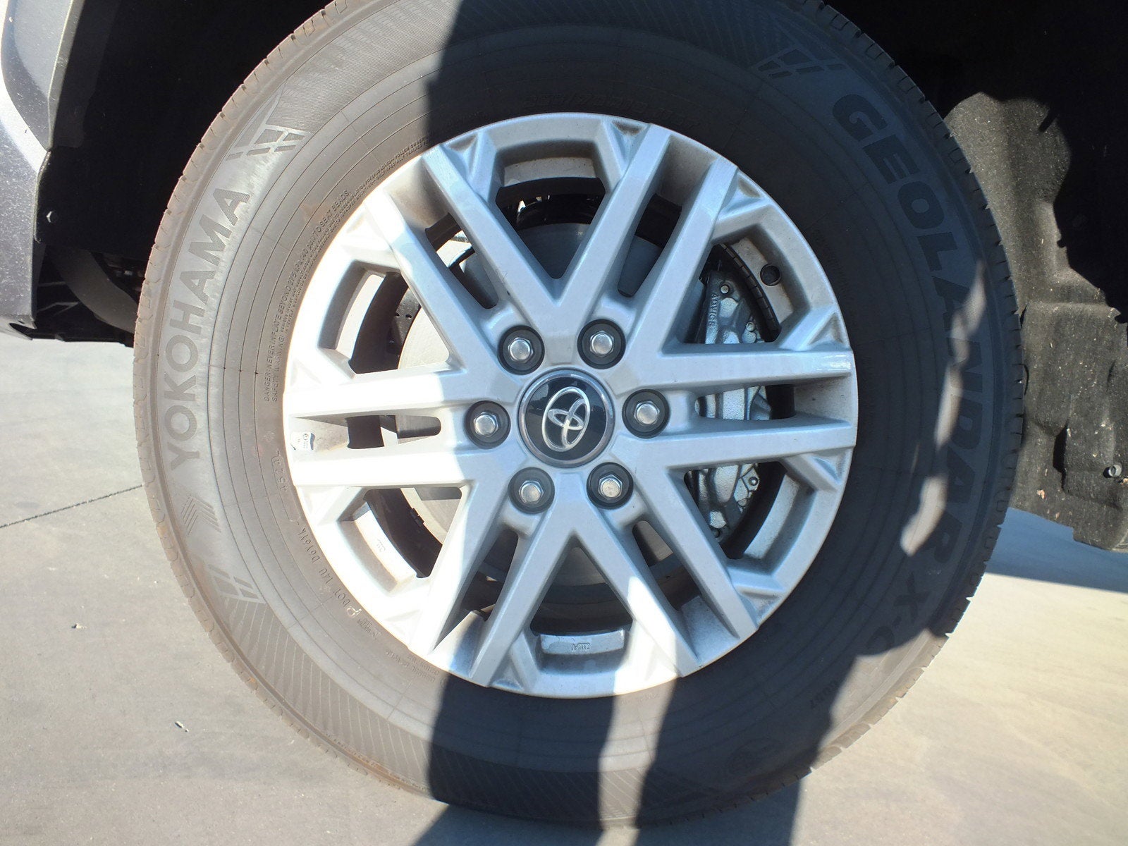 2025 Toyota Tundra SR5 4WD *1-OWNER*